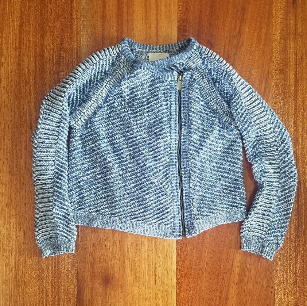 OshKosh little girl zip up sweater